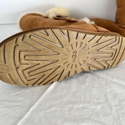 8498 UGGS Surde Brown Boots with Button Sides