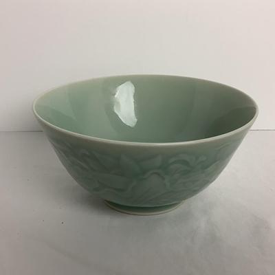 Lot 8424. Kangxi Qing Dynasty Chinoiserie Porcelain Bowl & Pot/Saucer