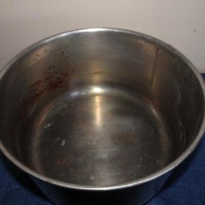 LOT 85. COOKWARE