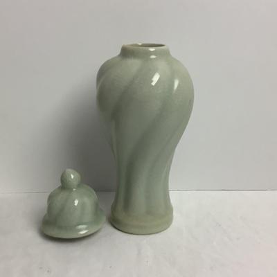 Lot 8427  Pair of Ceramic Bisque Elegant Ginger Jars/Urns