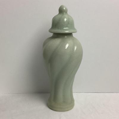 Lot 8427  Pair of Ceramic Bisque Elegant Ginger Jars/Urns