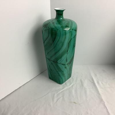 Lot 8428  Pair of Malachite Faceted Vases