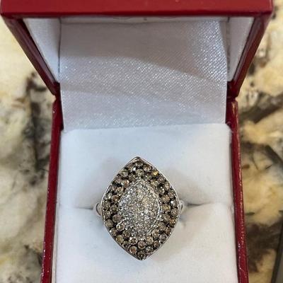 10kt white gold cluster dinner ring with 85 diamonds and appraisal
