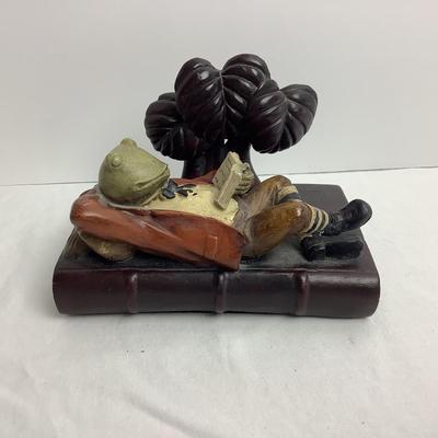 Lot 8522. Vintage Wooden Decorative Trinket Box with Silver Adornments / Single Frog Bookend