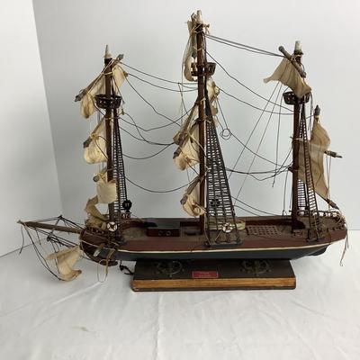 Lot 8523. Wooden Ship Model, Fragata Espanola - ANO 1780, made in Spain