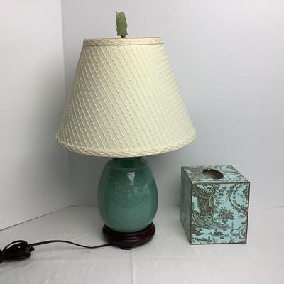 Lot 8526. Porcelain Lamp / Decorative Tissue Box Cover