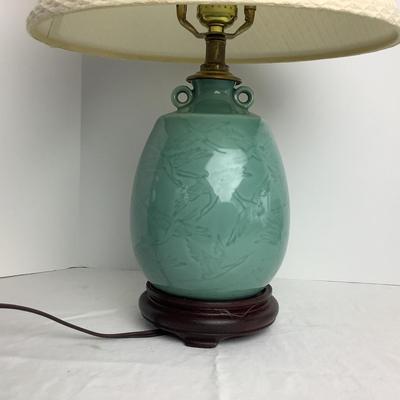 Lot 8526. Porcelain Lamp / Decorative Tissue Box Cover
