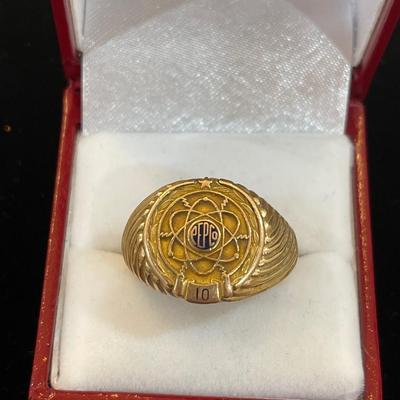 10kt gold ring
