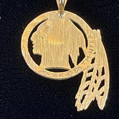 14kt gold redskins pendant