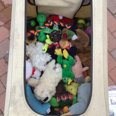 8466 Pet Nation Port-a-Crate with Toys Dog Treats , Dog Bowl and more