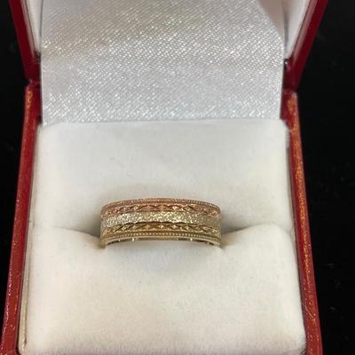 9kt gold ring