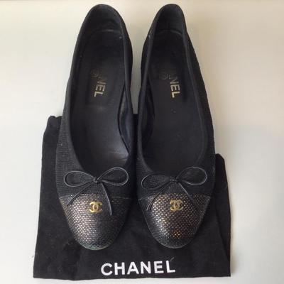 Lot. 8517. Chanel Italian Flats