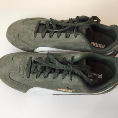 .8553. New Sparco Pumas Suede Olive Green Diving Shoes 8.5