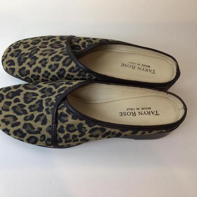 Lot.8556. Taryn Rose Italian Slip on shoes, 39.5