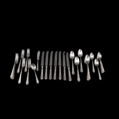 (33 pcs) Antique 1847 Rogers Bros Silverware 