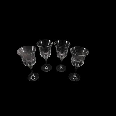 (4 pcs) Vintage Etched Holiday Wine Glasses