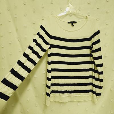 CUTE WHITE HOUSE BLACK MARKET STRIPED LONG SLEEVE BLOUSE SIZE SMALL