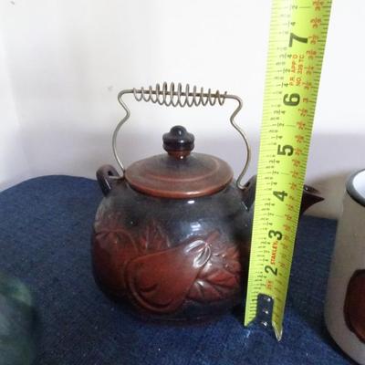 LOT 93. HOME DECOR
