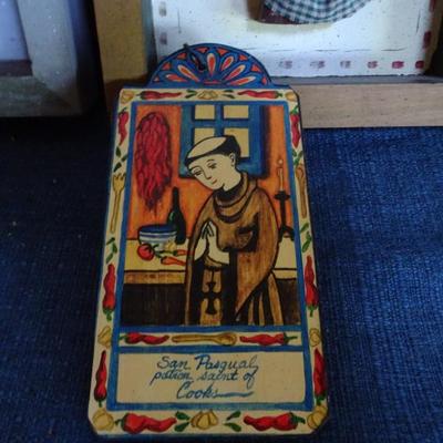 LOT 94.  HOME DECOR ART AND BOTTLE