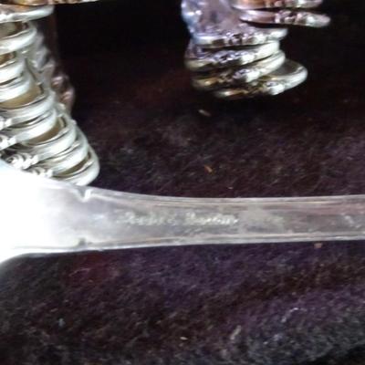 LOT 98. REED AND BARTON STERLING SILVER FLATWARE SET