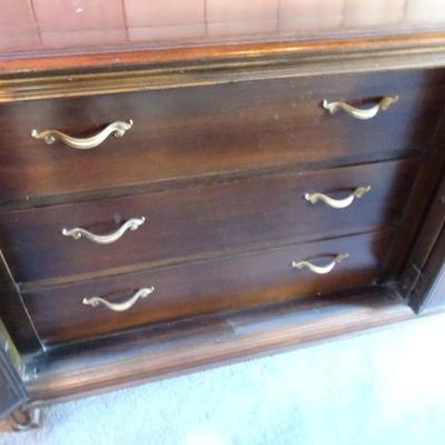 LOT 101. VINTAGE SIDEBOARD