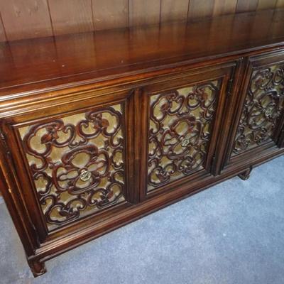 LOT 101. VINTAGE SIDEBOARD