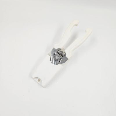 PAMPERED CHEF KITCHEN SHEARS W/ STORAGE CONTAINER