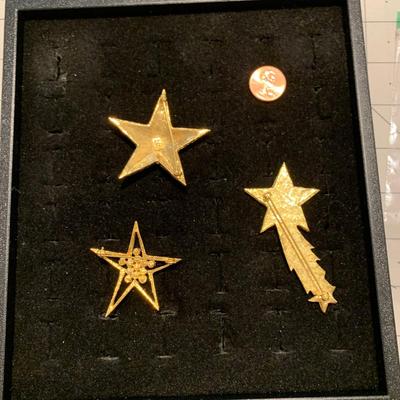#35 Three Star Pins-A21