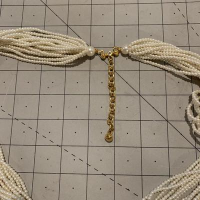 #44 White/Gold Necklace-A30
