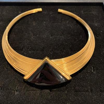 #98 Vintage Gold/Black Napier Necklace-C16