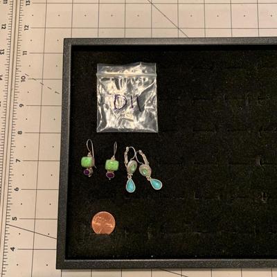 #128 Two Pairs of Earrings-D11