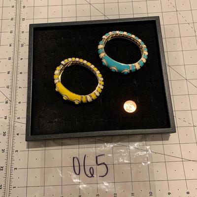 #185 Blue and Yellow Bracelets-D65