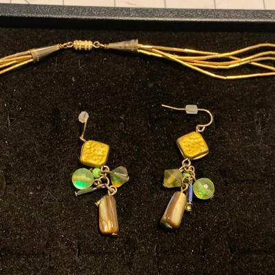 #210 Green/Gold Necklace and Earrings-E2(D2)