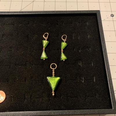 #260 Lime Green Earrings and Necklace Pendant-E19