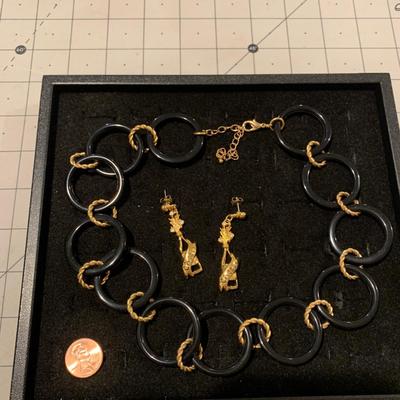 #261 Black/Gold Necklace and Cheers Earrings-E20
