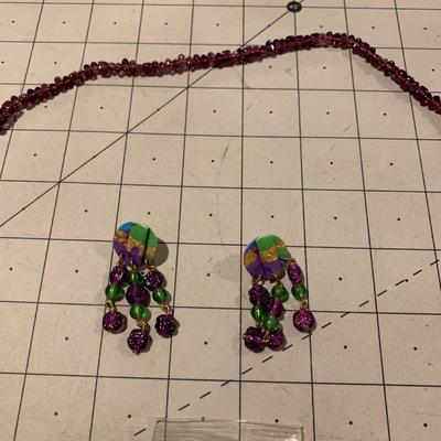 #271 Purple Necklace and Earrings-E30