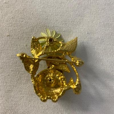 VINTAGE ARTHUR PEPPER AND GOLD CROWN BROOCHES