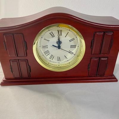 GOLD LABEL MR. CHRISTMAS SYMPHONY MANTLE CLOCK