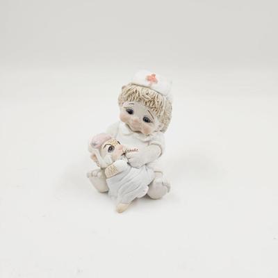 DREAMSICLES "JUNIOR NURSE" COLLECTABLE FIGURINE