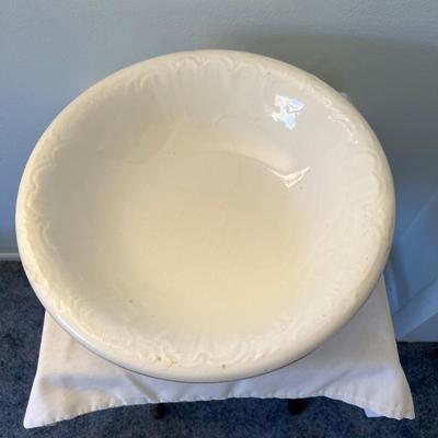 Vintage Wash Basin and Pitcher (BR1-JM)