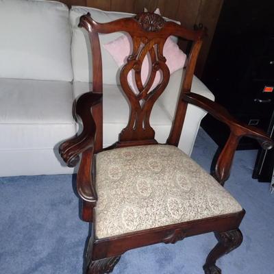 LOT 155. ARM CHAIR
