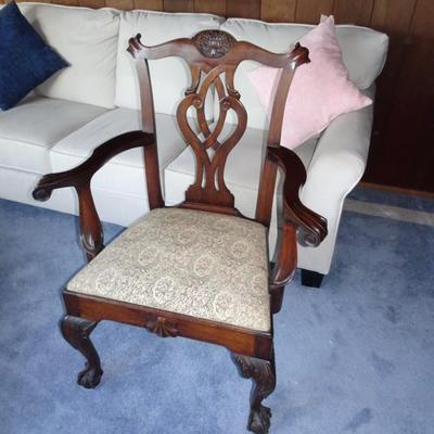 LOT 155. ARM CHAIR