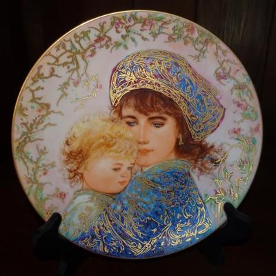 LOT 167. HIBEL PLATE AND ANGEL FIGURAL BOTTLE