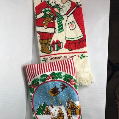 Set of 2 Vintage Christmas  Tea Towels