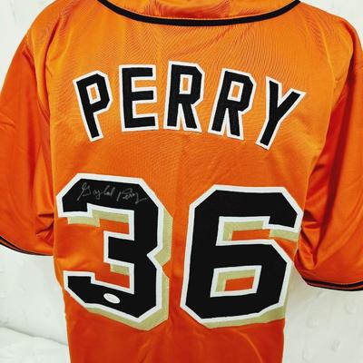 JSA AUTHENTICATED GAYLORD PERRY #36 SF GIANTS SIGNED FOOTBALL JERSEY