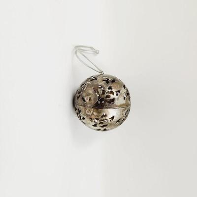 VINTAGE SILVER PLATED POTPOURRI ORNAMENT