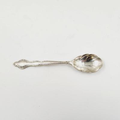 INTERNATIONAL DEEP SILVER FRILLED SPOON