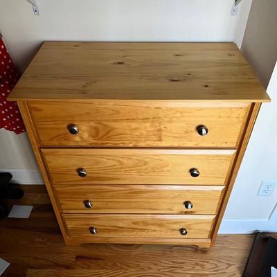 Pine Four Drawer Dresser (MB-RG)