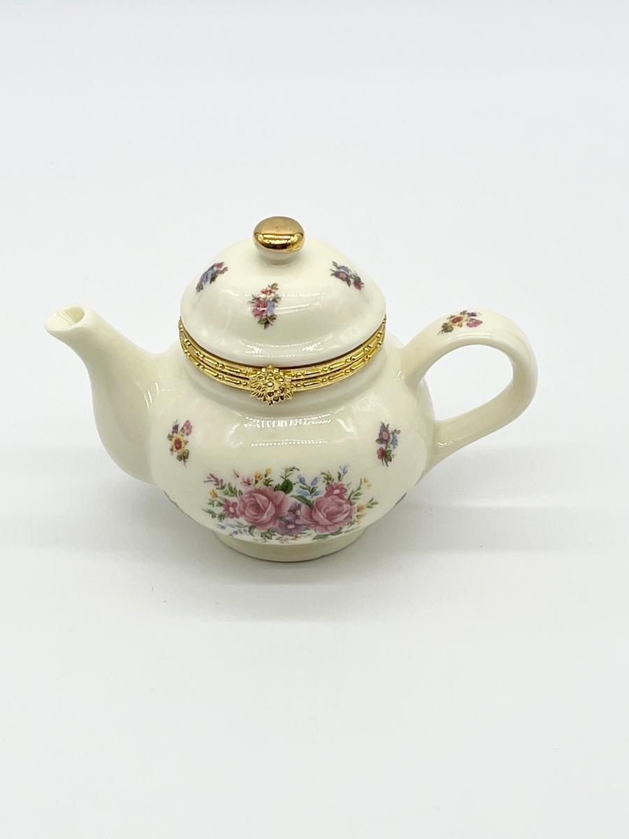 FORMALITIES ~ BY BAUM BROTHERS ~ Hinged Teapot | EstateSales.org