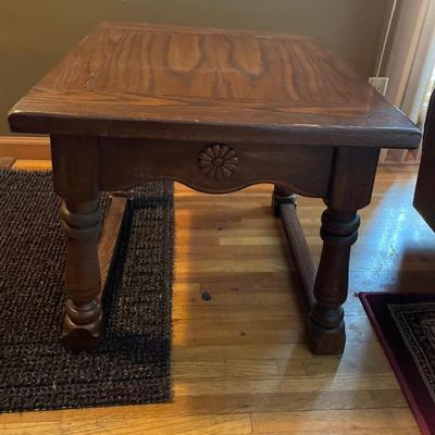 Wooden end tables set of 2